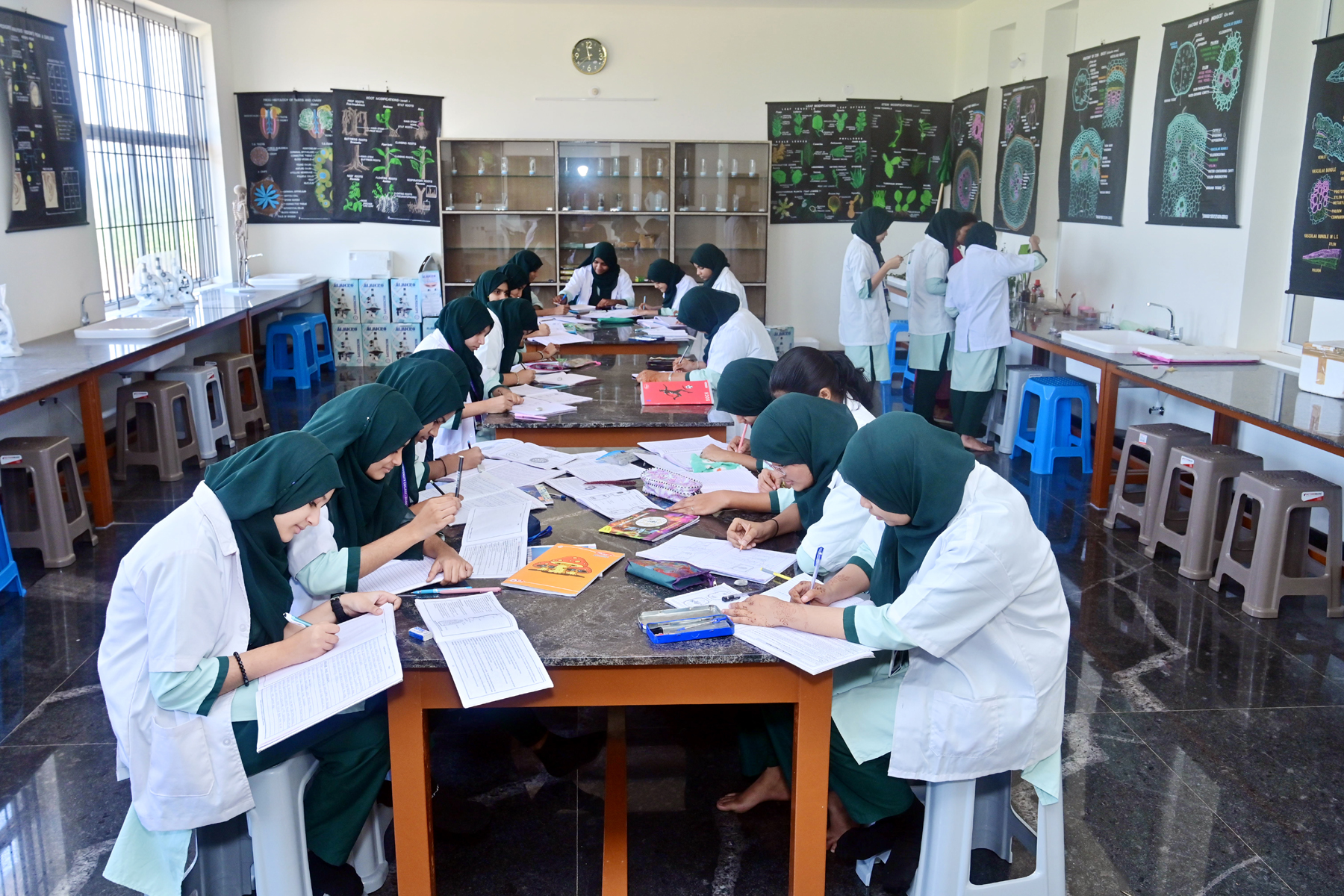 Biology Lab with students